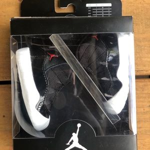 Jordan 11 Retro Playoffs Bred Crib Size 1